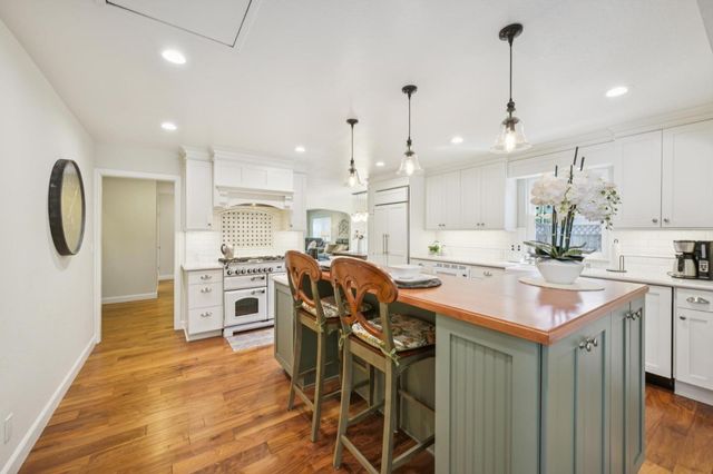 124 Massol Avenue, Los Gatos, CA 95030