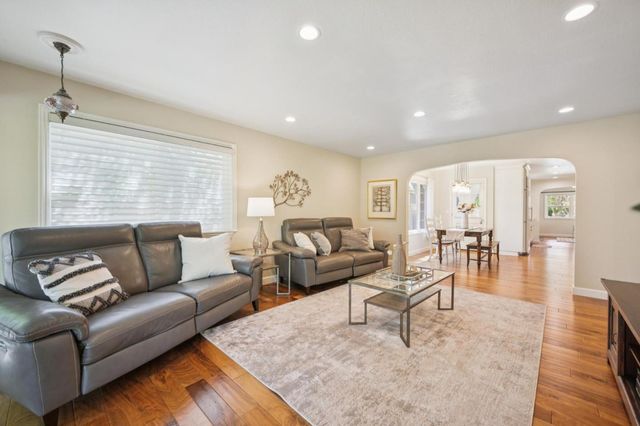 124 Massol Avenue, Los Gatos, CA 95030
