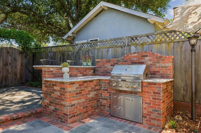124 Massol Avenue, Los Gatos, CA 95030