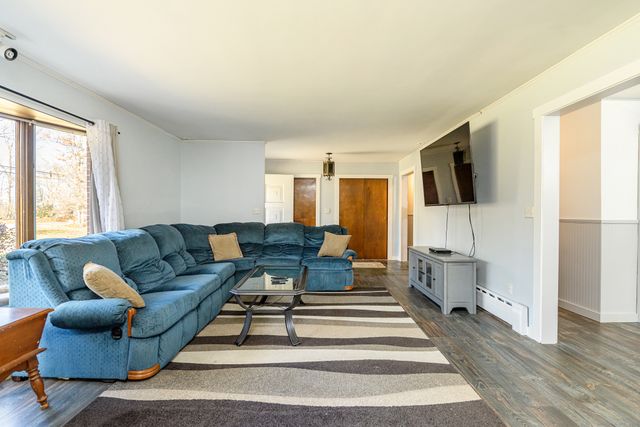 1436 North Road, Killingly, CT 06241