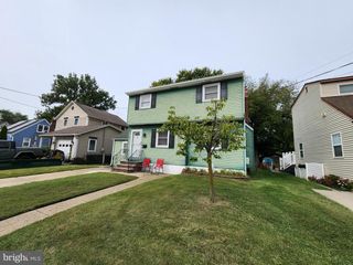 22 ADAMS AVE, Bellmawr, NJ 08031