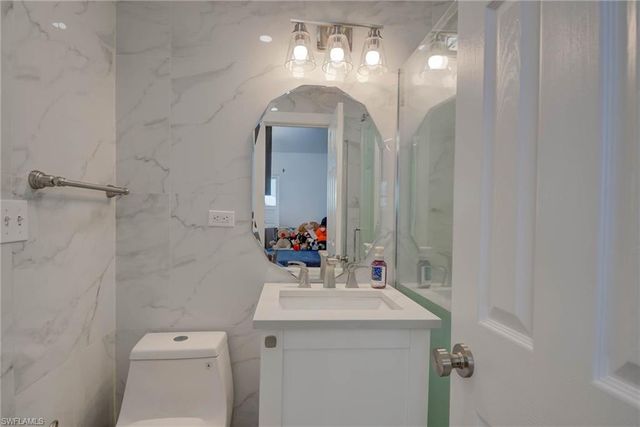 14539 Riverside DR, Fort Myers, FL 33905