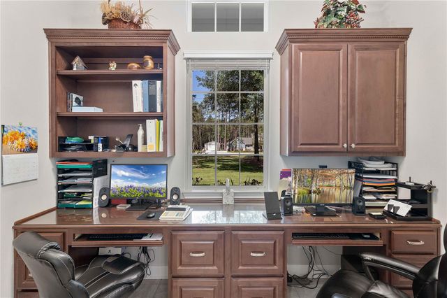166 Rim Rock Road, Huntsville, TX 77340