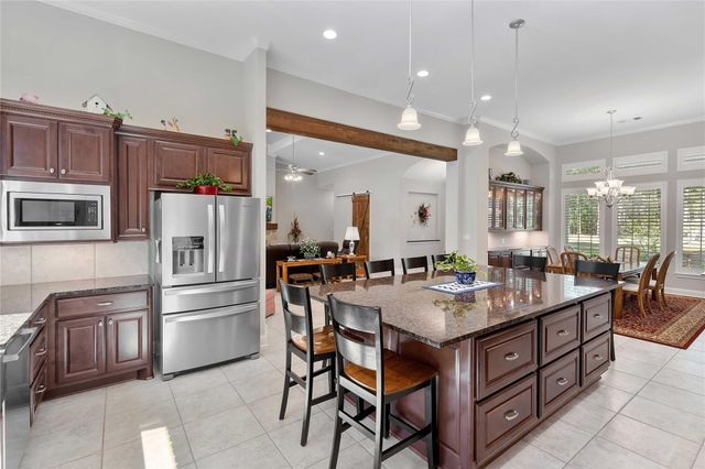 166 Rim Rock Road, Huntsville, TX 77340