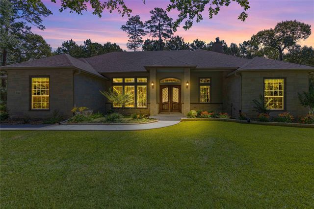 166 Rim Rock Road, Huntsville, TX 77340