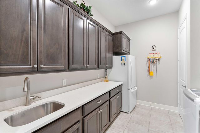 166 Rim Rock Road, Huntsville, TX 77340