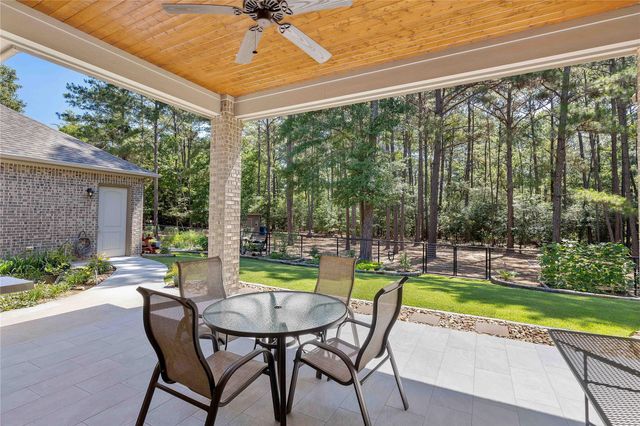 166 Rim Rock Road, Huntsville, TX 77340