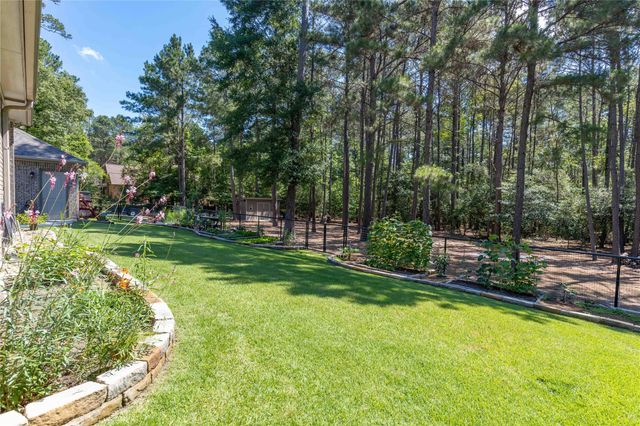 166 Rim Rock Road, Huntsville, TX 77340