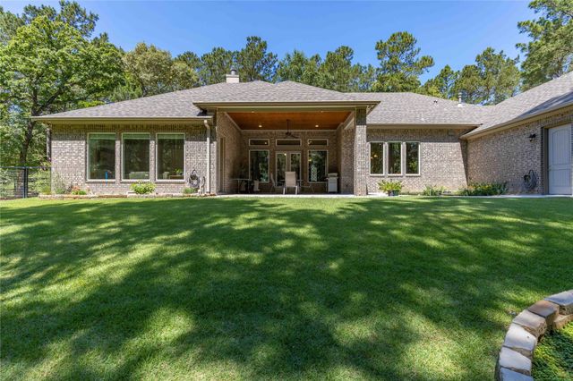 166 Rim Rock Road, Huntsville, TX 77340