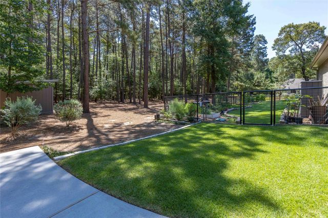 166 Rim Rock Road, Huntsville, TX 77340