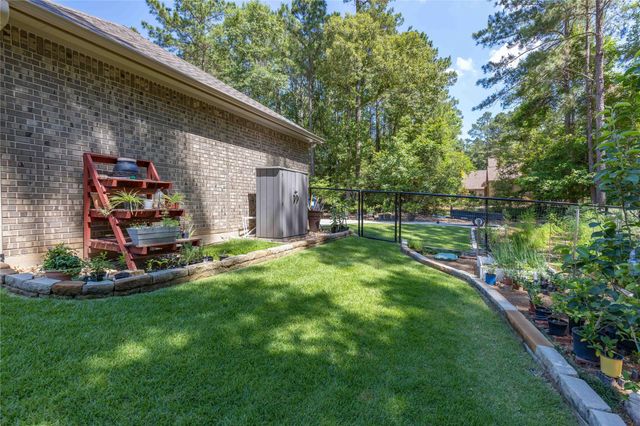 166 Rim Rock Road, Huntsville, TX 77340