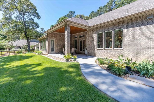 166 Rim Rock Road, Huntsville, TX 77340