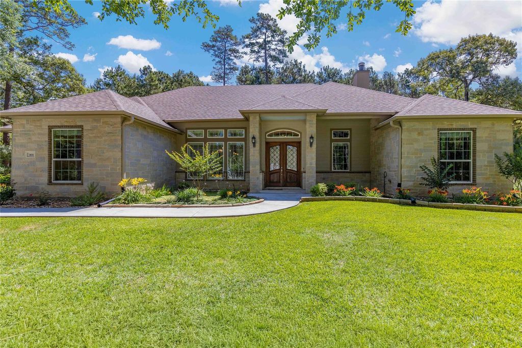 166 Rim Rock Road, Huntsville, TX 77340