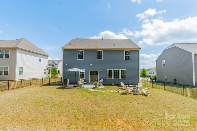 127 Slip Shot Lane, Troutman, NC 28166