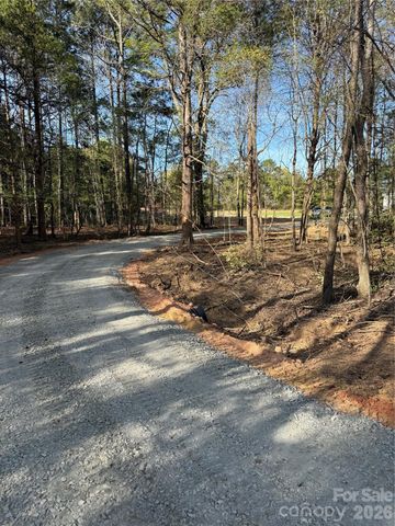 502 Squaw Lane, Edgemoor, SC 29712