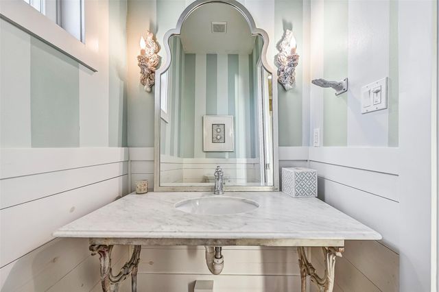 2910 11 Mile Road, Galveston, TX 77554