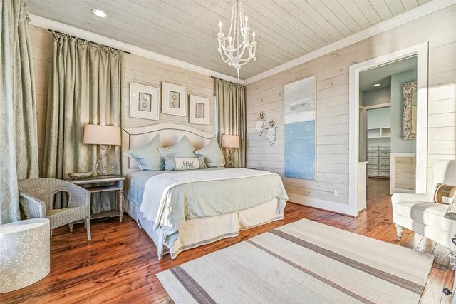 2910 11 Mile Road, Galveston, TX 77554