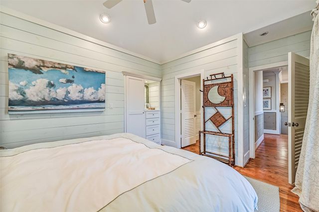 2910 11 Mile Road, Galveston, TX 77554