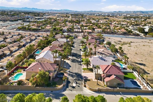 5424 Castle Vista Court, Las Vegas, NV 89118