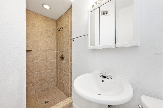 1725 MARCIA DRIVE, Orlando, FL 32807