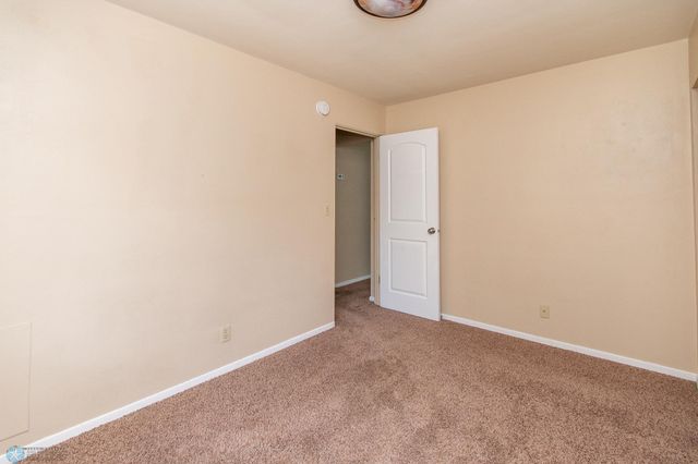 1421 17th Street S, Moorhead, MN 56560