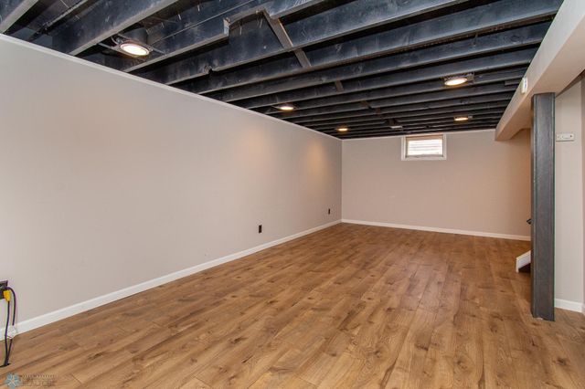 1421 17th Street S, Moorhead, MN 56560