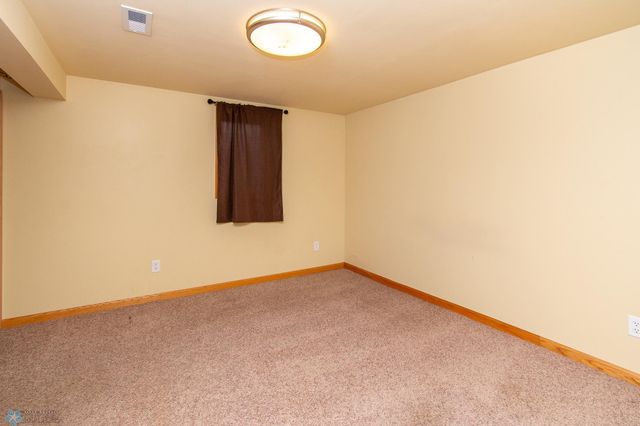 1421 17th Street S, Moorhead, MN 56560