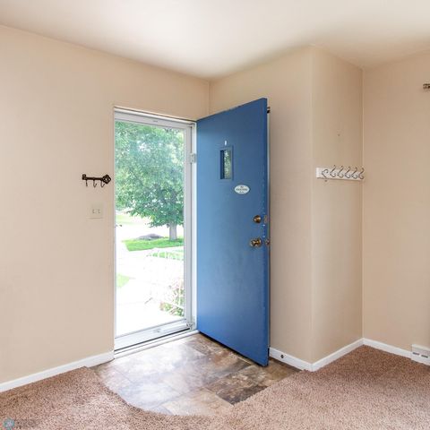 1421 17th Street S, Moorhead, MN 56560