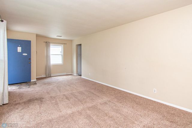 1421 17th Street S, Moorhead, MN 56560