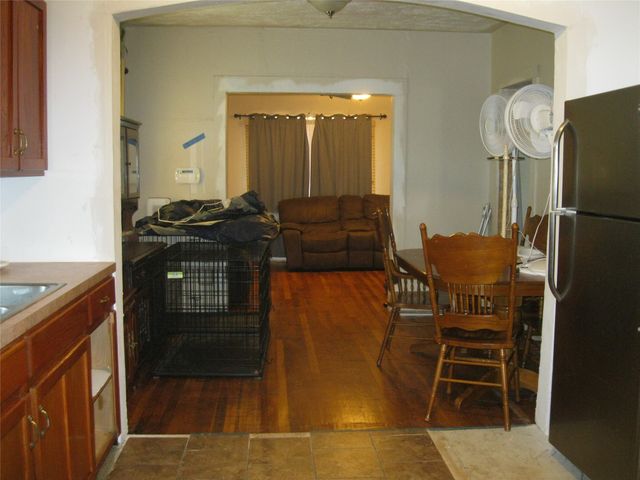 603 N Parks Avenue, Breckenridge, TX 76424