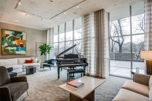 3310 Fairmount Street 12E, Dallas, TX 75201