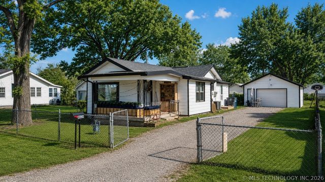 4639 S 32nd West Avenue, Tulsa, OK 74107