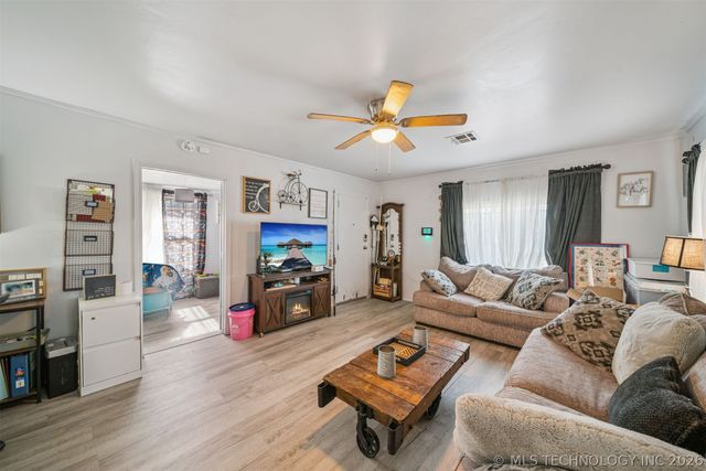 4639 S 32nd West Avenue, Tulsa, OK 74107