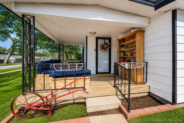 4639 S 32nd West Avenue, Tulsa, OK 74107