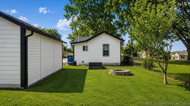 4639 S 32nd West Avenue, Tulsa, OK 74107