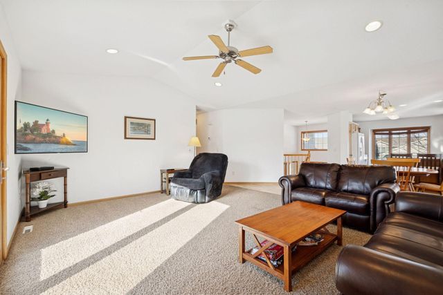 347 Brookestone Drive SE, Rochester, MN 55904