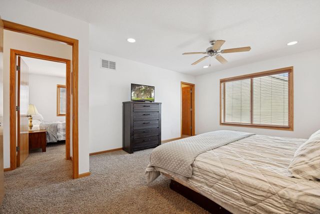 347 Brookestone Drive SE, Rochester, MN 55904