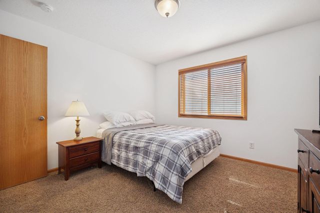 347 Brookestone Drive SE, Rochester, MN 55904