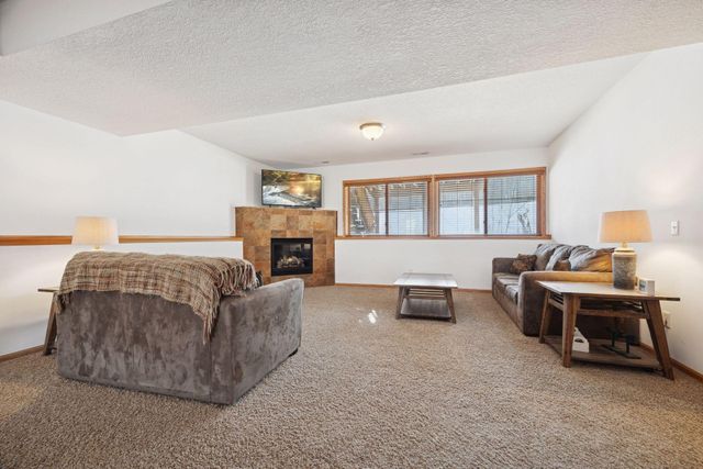 347 Brookestone Drive SE, Rochester, MN 55904