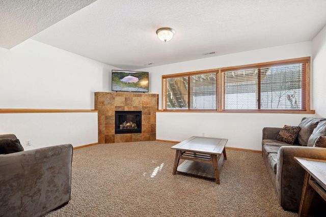 347 Brookestone Drive SE, Rochester, MN 55904