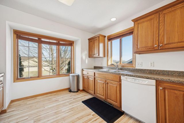 347 Brookestone Drive SE, Rochester, MN 55904