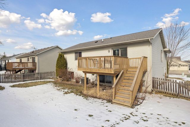 347 Brookestone Drive SE, Rochester, MN 55904