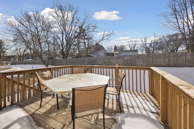 347 Brookestone Drive SE, Rochester, MN 55904