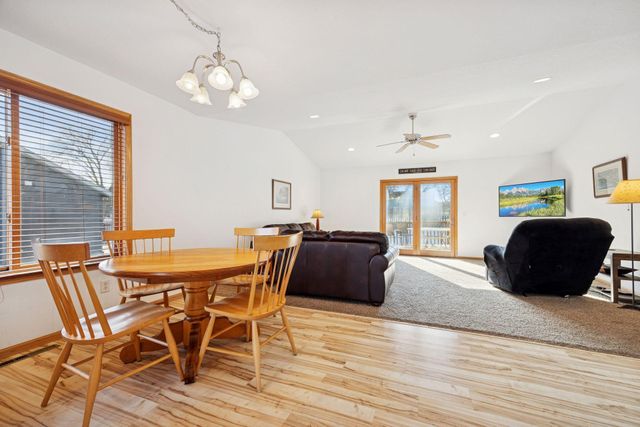 347 Brookestone Drive SE, Rochester, MN 55904