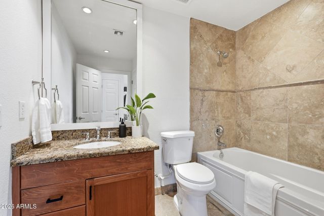 8702 E SHERIDAN Street, Scottsdale, AZ 85257