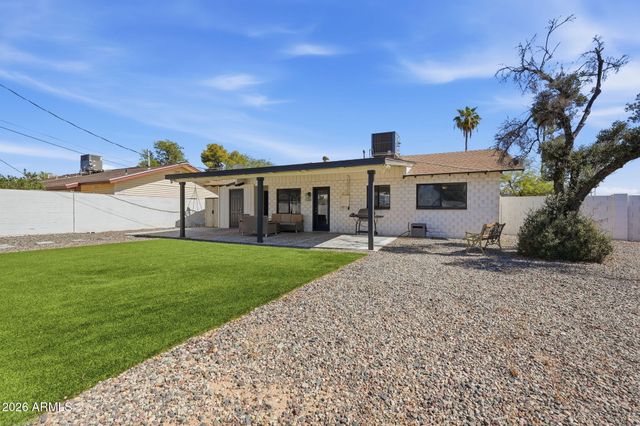 8702 E SHERIDAN Street, Scottsdale, AZ 85257
