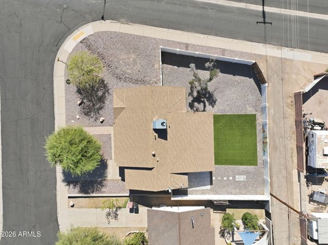 8702 E SHERIDAN Street, Scottsdale, AZ 85257