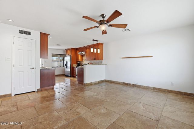 8702 E SHERIDAN Street, Scottsdale, AZ 85257