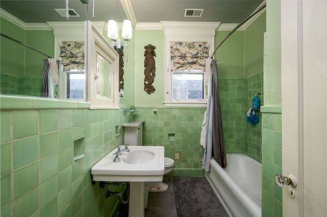 1500 EASTMORELAND AVE, Memphis, TN 38104