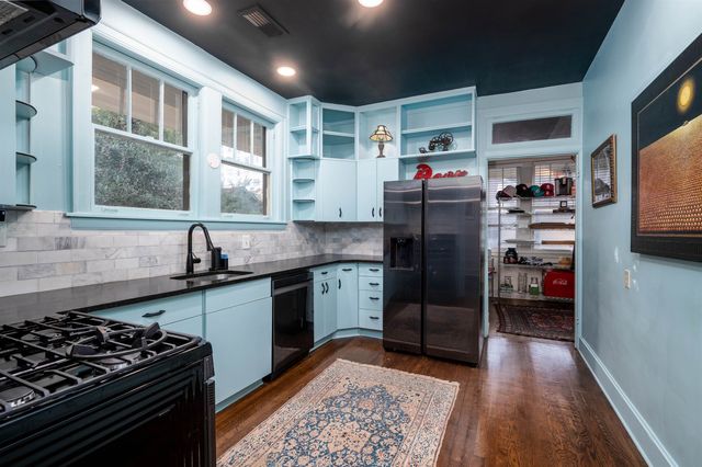 1500 EASTMORELAND AVE, Memphis, TN 38104